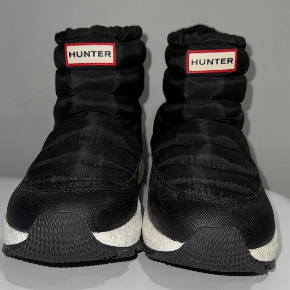 Hunter Intrepid Short Snow Boot Womens 8 Black EUC Quilted Puffer Winter $280